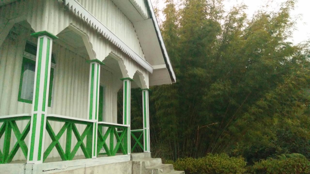 Neora Valley Retreat Hotel Rishop Екстериор снимка