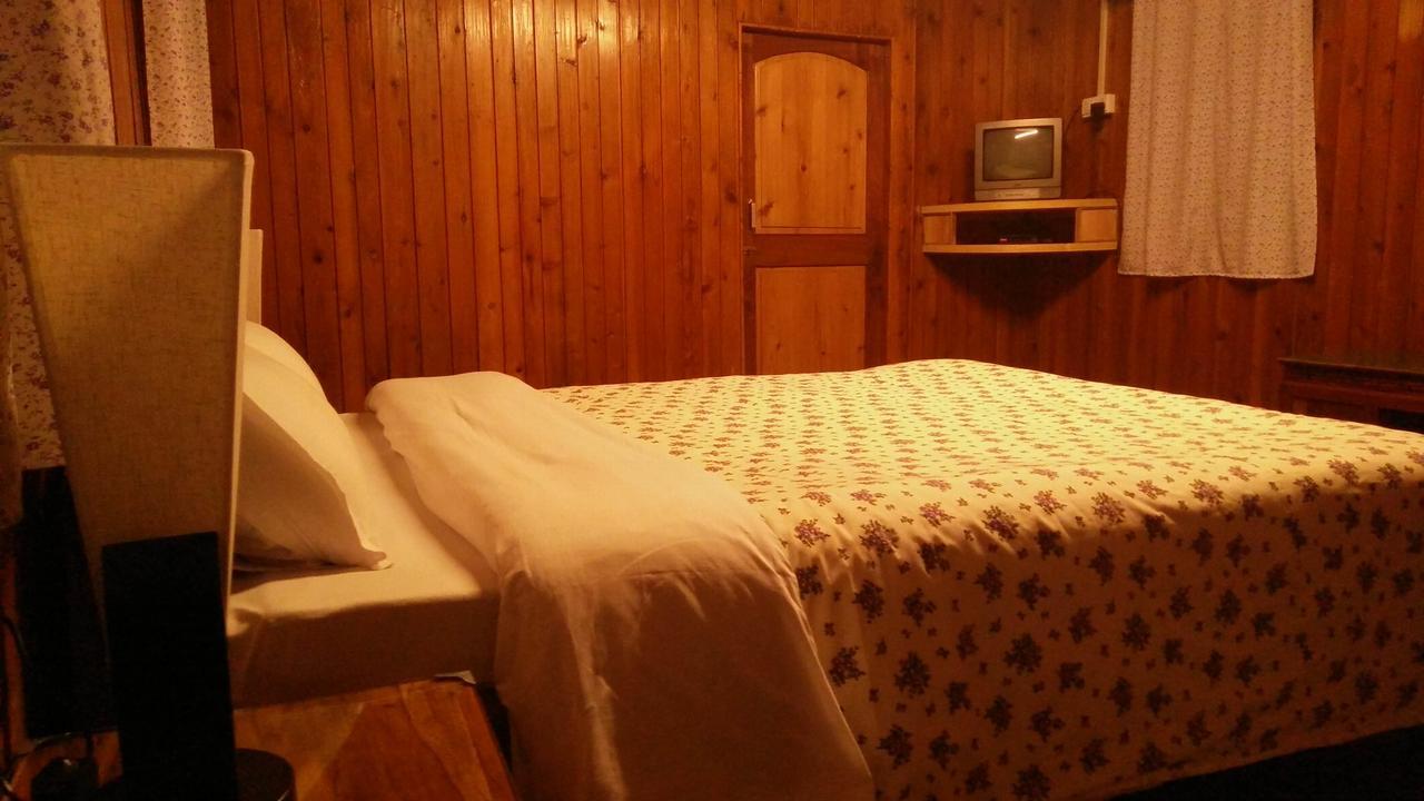 Neora Valley Retreat Hotel Rishop Екстериор снимка